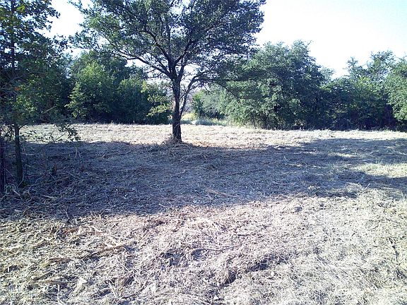 4th image of 72 Ac Cres #3677