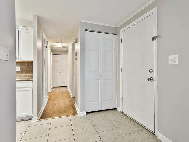 105 Hamilton Rd — Photo 6