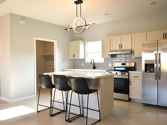 5th image of 5616 Encanto Dr