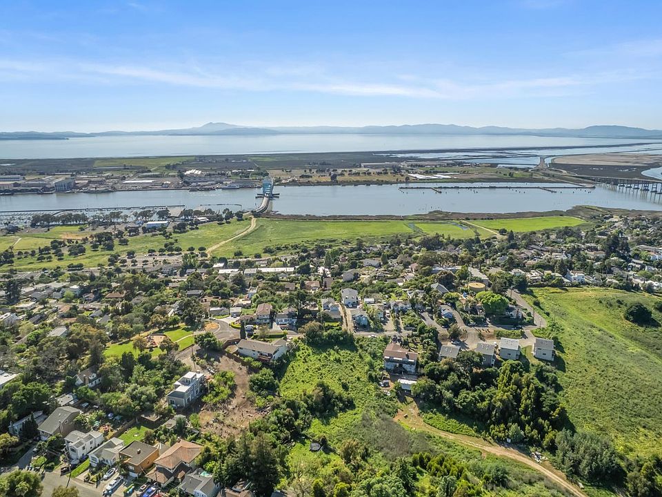 1st image of 1 Harrier Avenue