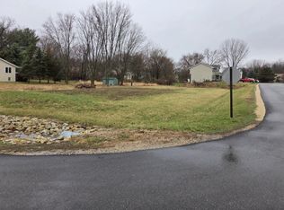 1801 SW Candlewick Lake Dr, Poplar Grove, IL 61065