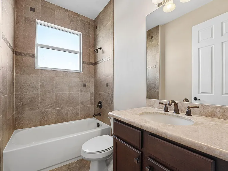 8256 Savara Streams Ln — Photo 38