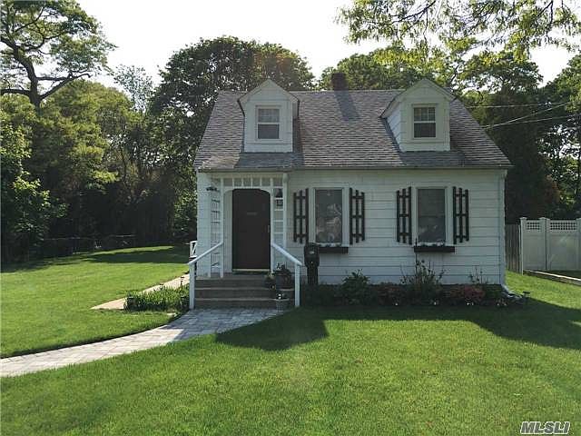 1st image of 136 Washington Ave