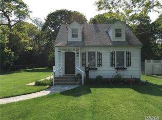 136 Washington Ave, Patchogue, NY 11772