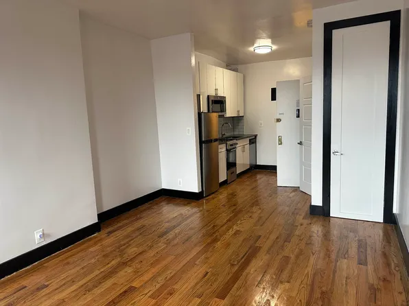 320 East 126th Street image 4 of 5