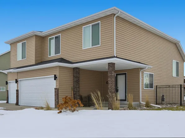 3502 8th St E, West Fargo, ND 58078