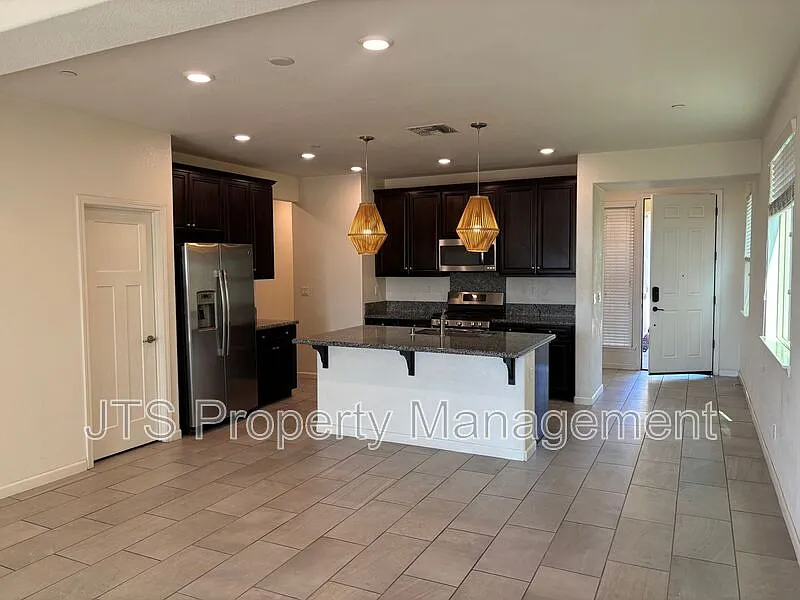 Building Photo - 3686 Rockdale Dr
