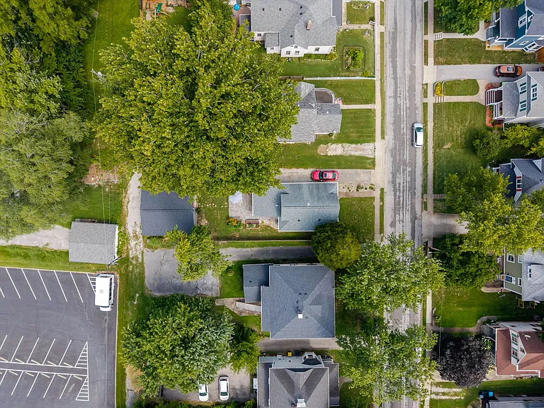 241 Coventry Pl — Photo 36