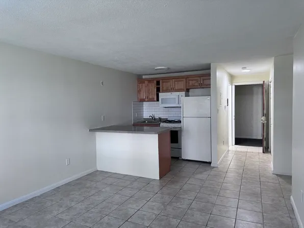 12 Kenmar Dr Unit 75, Billerica, MA 01821