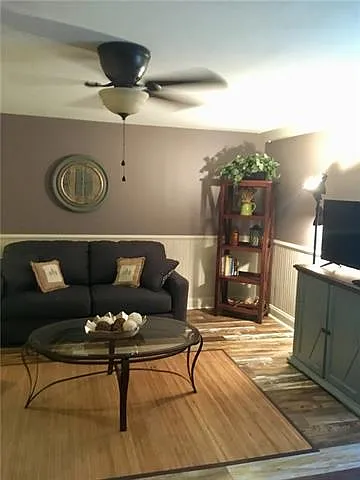 4011 Vincennes Pl — Photo 7