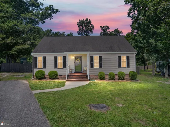 104 Saint Charles Ct, Aylett, VA 23009