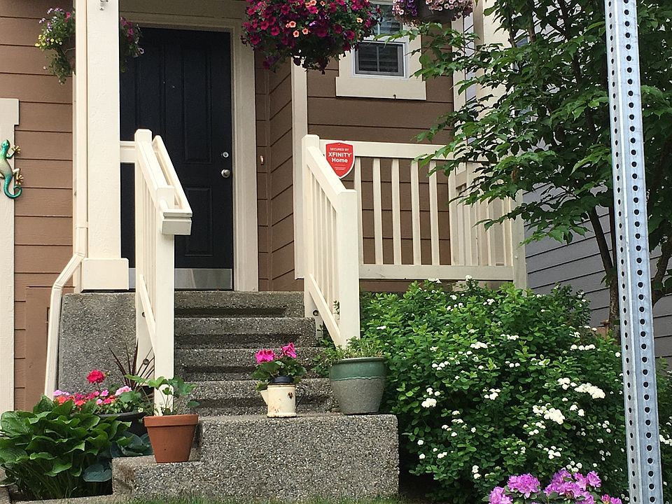 1st image of 2443 Breen Ln SW