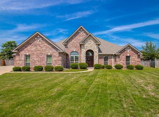 7 Tm Fly Way, North Little Rock, AR 72113