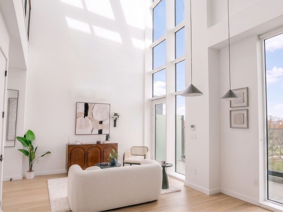 1st image of 11-14 35th Ave #713
