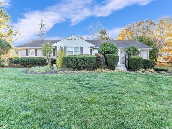 12 Forest Hill Dr, Readington Twp., NJ 08822