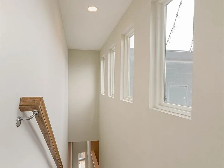 3115 Robeline Ln — Photo 35