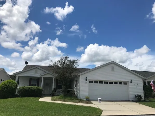 9531 Country Club Ln, Dade City, FL 33525
