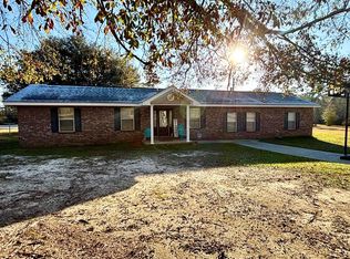 1352 Rock Ranch Rd, Carriere, MS 39426