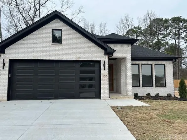 100 Woodlands Park Dr, Little Rock, AR 72211