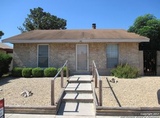 648 Fern Meadow Dr, Universal City, TX 78148