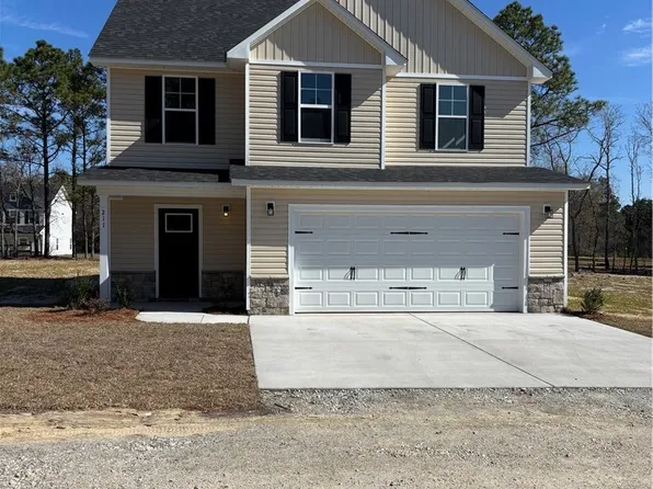 211 Musket Ln, Raeford, NC 28376