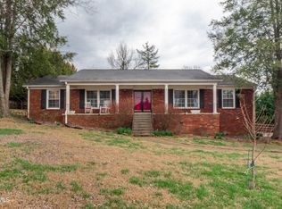 208 Cromwell Rd, Knoxville, TN 37923