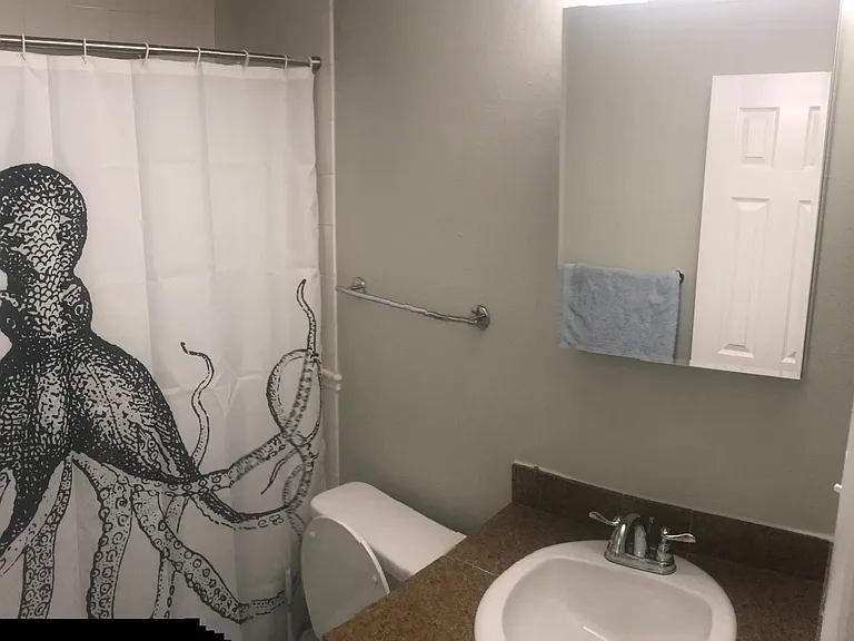 1135 Elizabeth St #302 — Photo 12