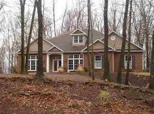 5 Oakridge Dr, Halifax, PA 17032