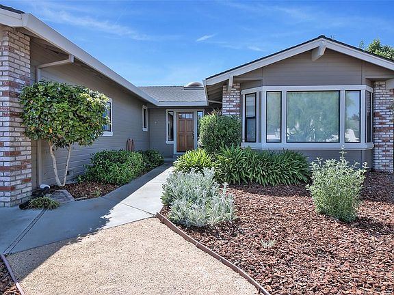 3rd image of 2030 Clearview Dr