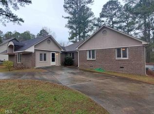1413 Rainbow Cir, Griffin, GA 30224