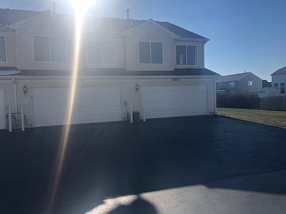 3rd image of 39636 N Warren Ln