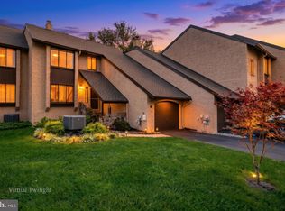37 Golf Club Dr, Langhorne, PA 19047