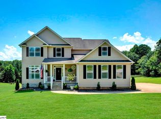 2 Paris Rd, Taylors, SC 29687