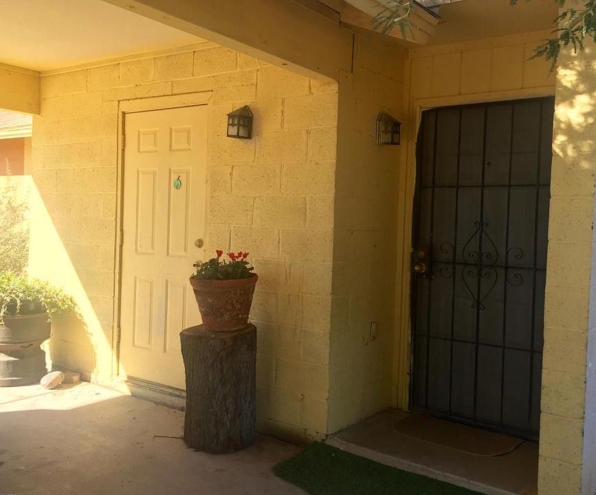 1st image of 430 E Vine Ave
