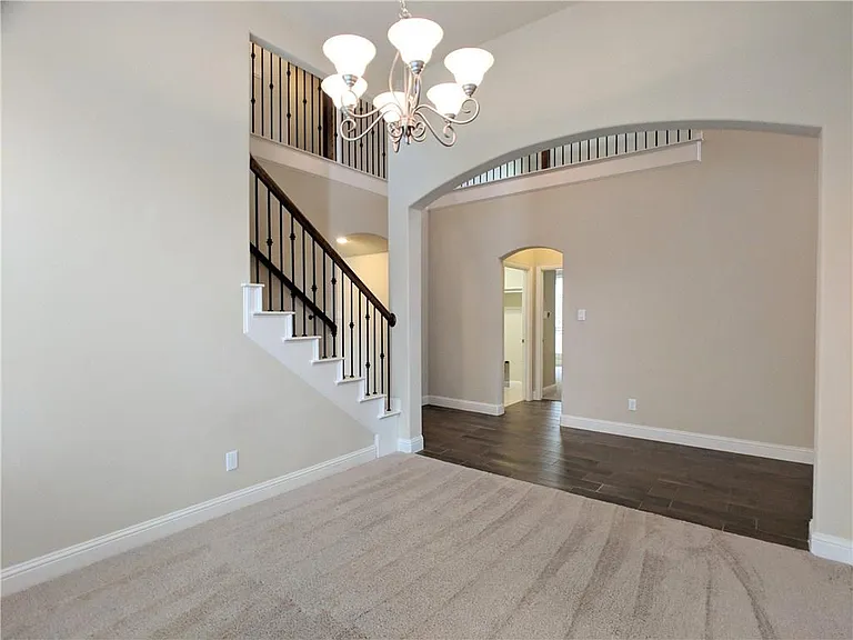 1824 Balboa Park Dr — Photo 4