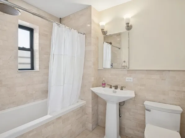 514 West End Avenue image 9 of 23