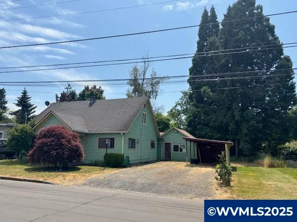 600 Whittier St, Silverton, OR 97381