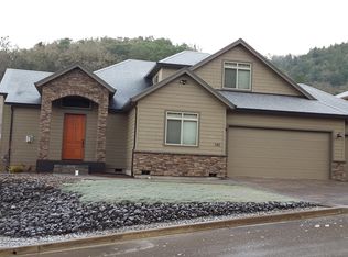 142 Oak Valley Loop, Winchester, OR 97495