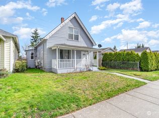 1305 E Marine View Dr, Everett, WA 98201