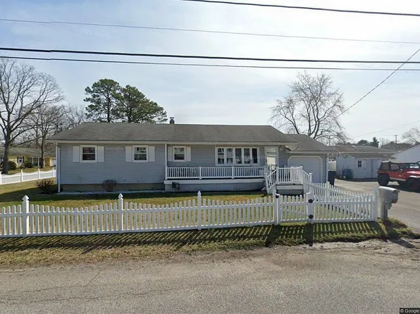 801 Pacific Ave, Beachwood, NJ 08722