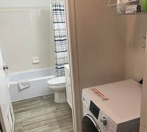5th image of 5070 SANCTUARY Way #E