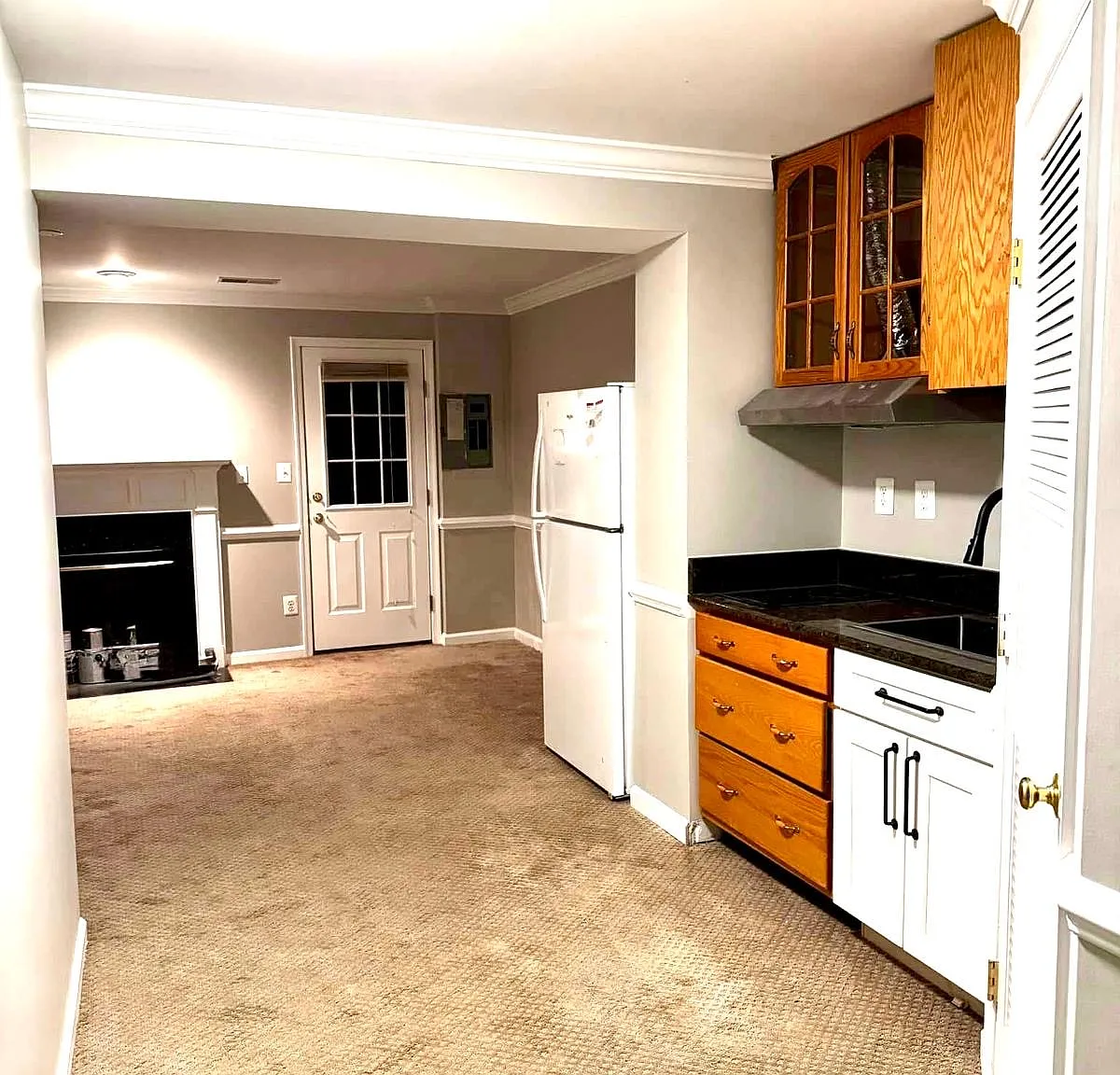 2 bed, 900 sqft, $1,750 — Photo 4