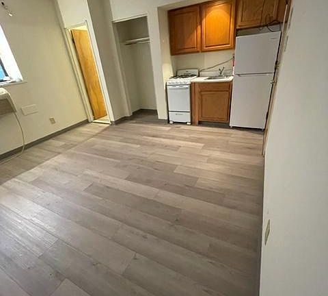 2nd image of 411 S 42nd St APT 102