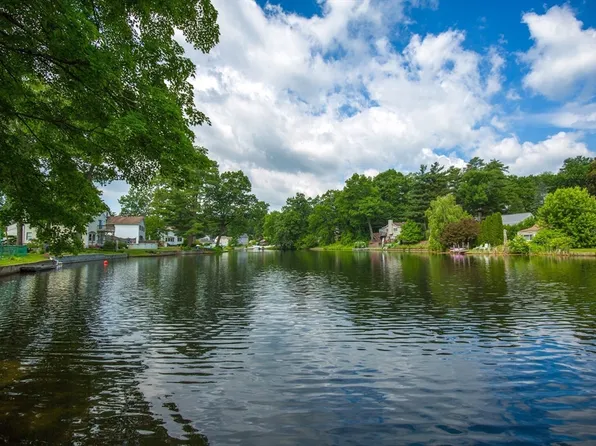 143 Cottage Rd, Enfield, CT 06082