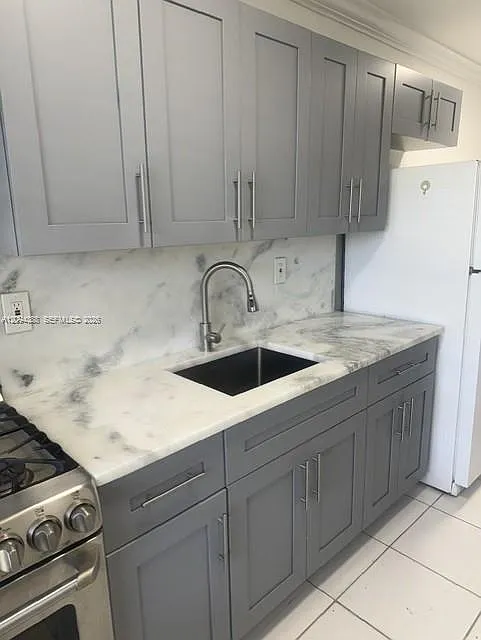 1 bed, 1.0 bath, 542 sqft, $1,650 — Photo 2