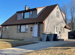 5126 N 108th St, Milwaukee, WI 53225