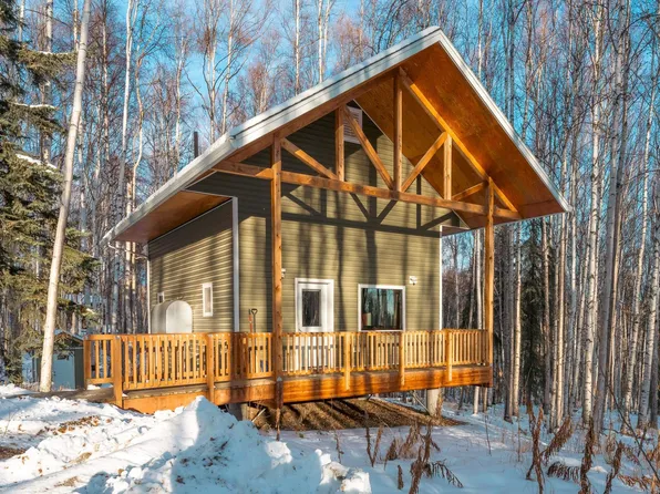 1262 Gull Rd, Fairbanks, AK 99712