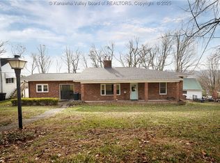 104 Costello St, Charleston, WV 25302