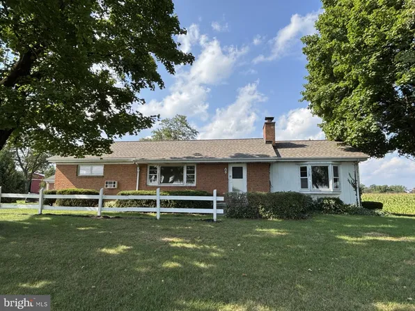 1762 Blacks Bridge Rd, Annville, PA 17003