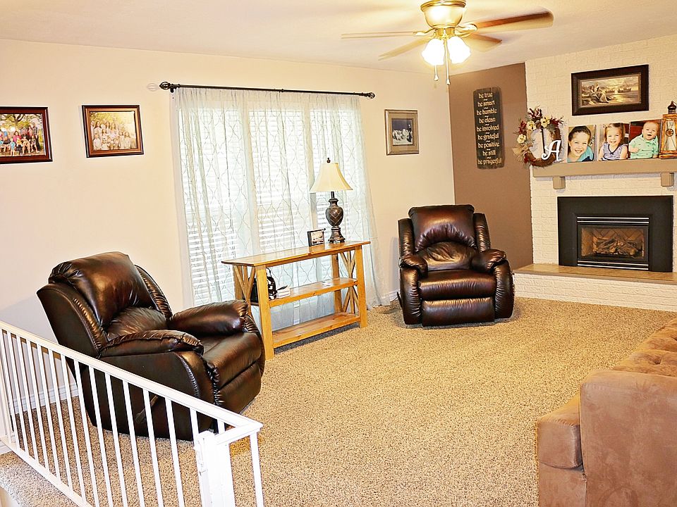 Upstairs family Room